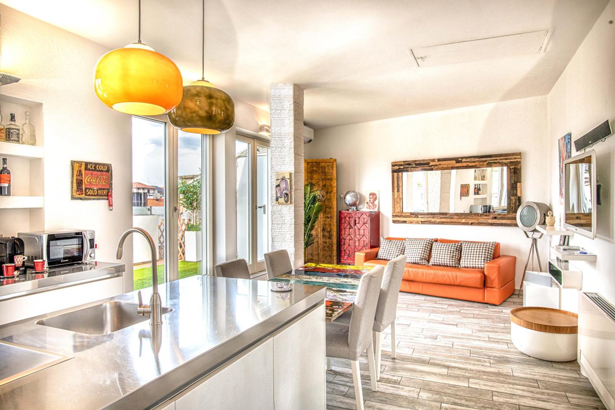 Luxury Flat With Terrace / Stunning Skyline View *